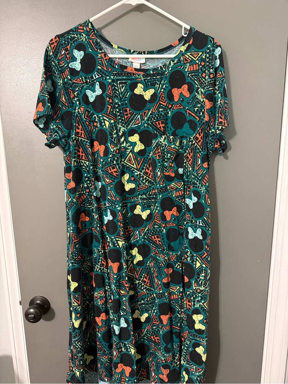 Lularoe Disney Green Geometric Minnie Mouse Carly Dress